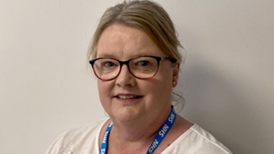 Debbie Lowe